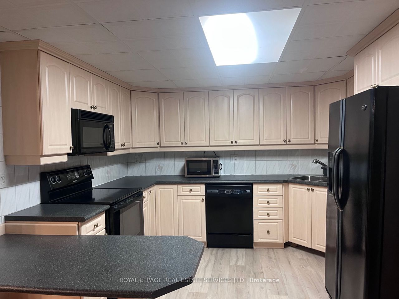 2090 Laurelwood Drive BSMT