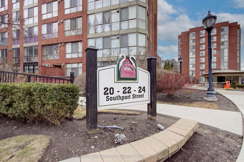 Photo of 24 Southport Street #756, Toronto, ON M6S 4Z1 (MLS # W12391425)