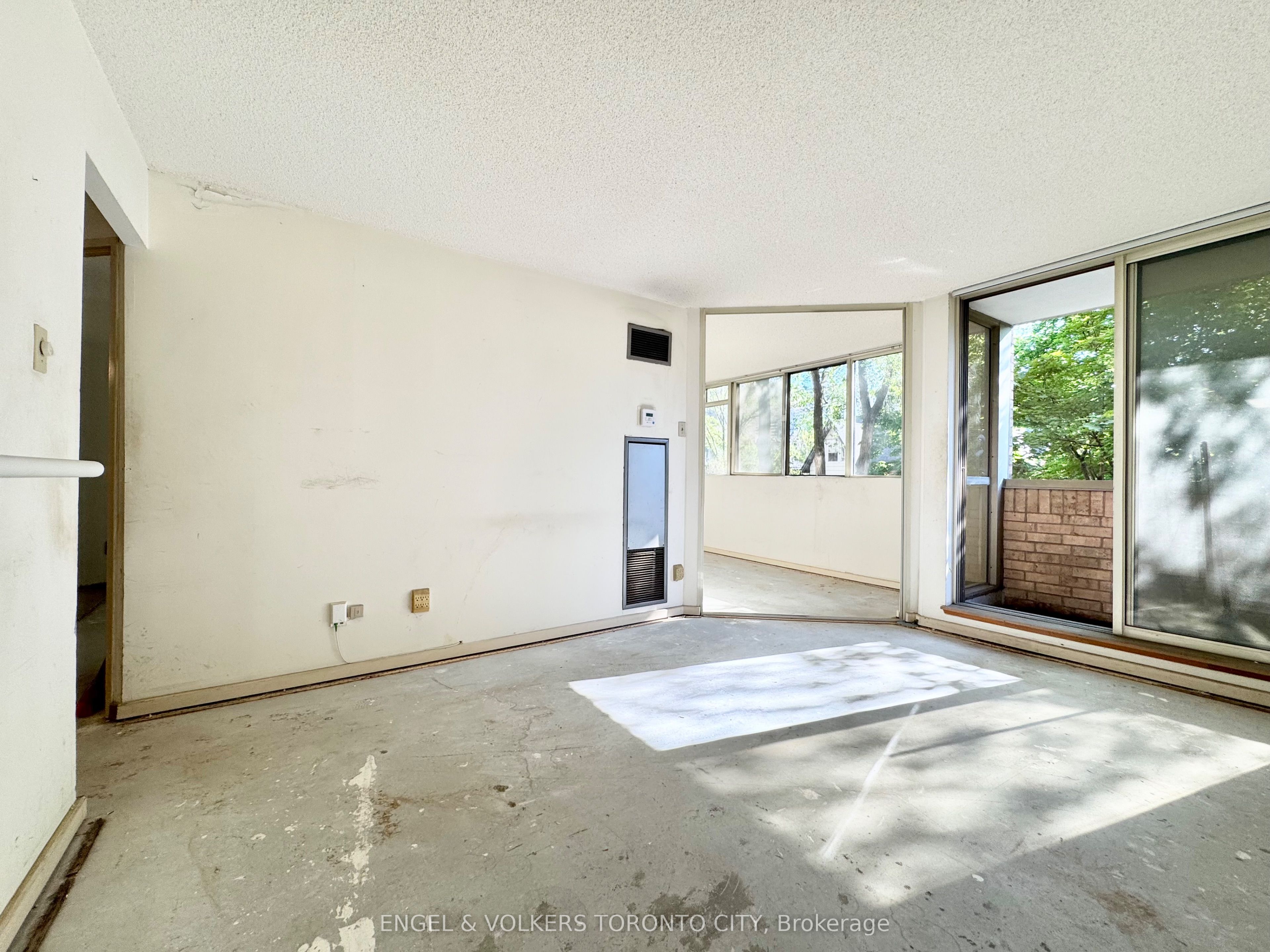 60 Homewood Avenue 325
