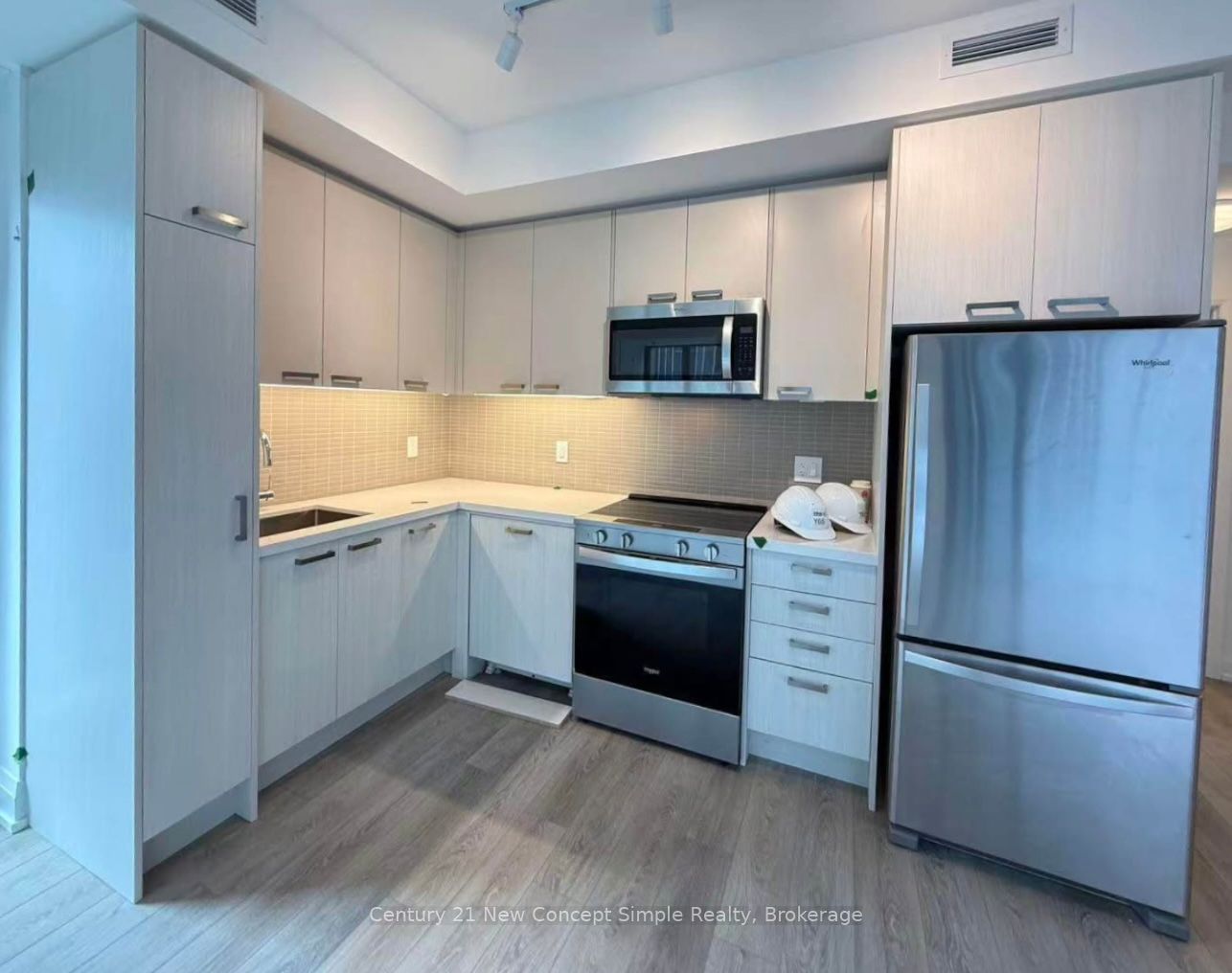 20 Soudan Avenue #1108