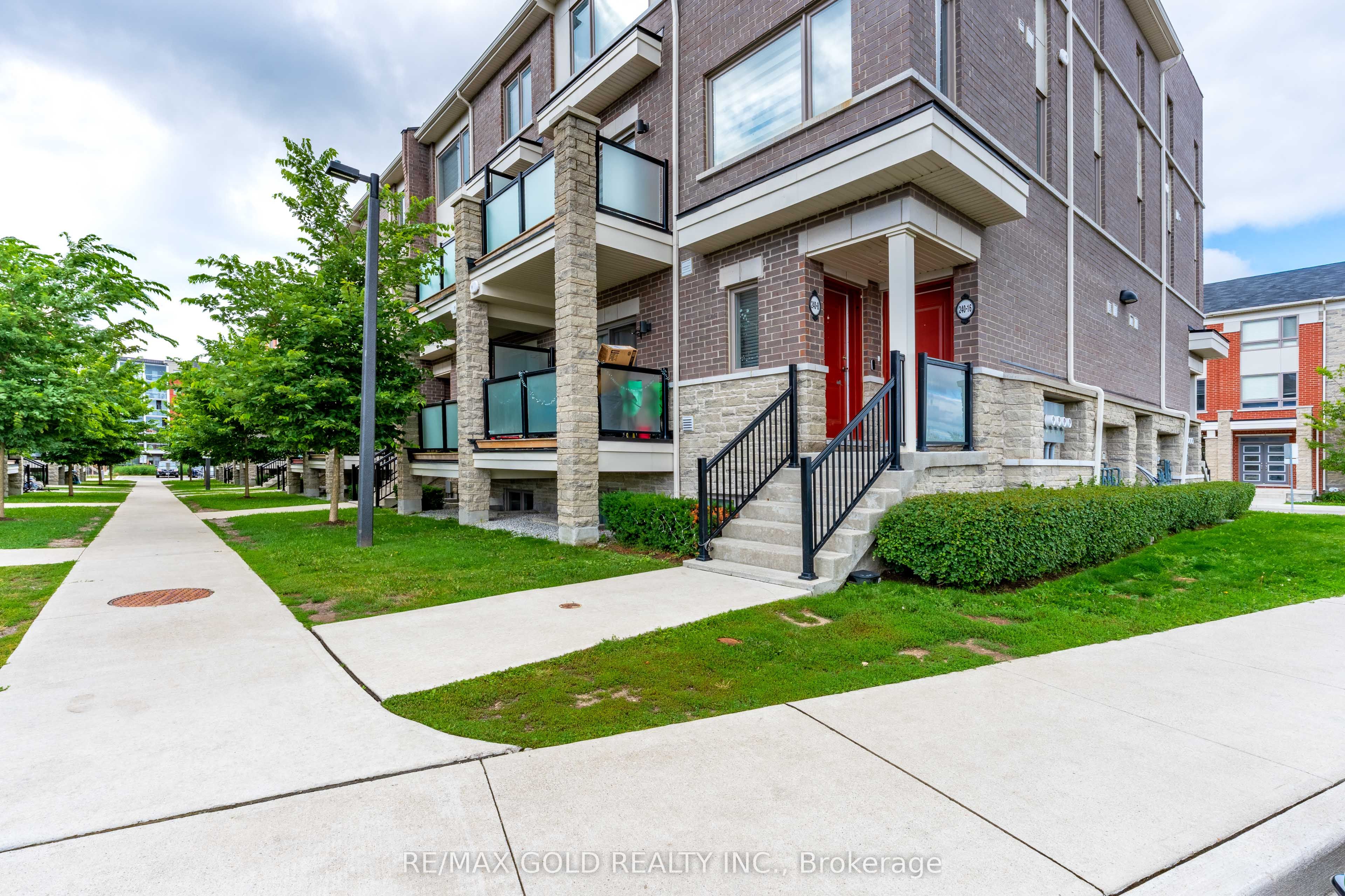 240 Lagerfeld Drive 16