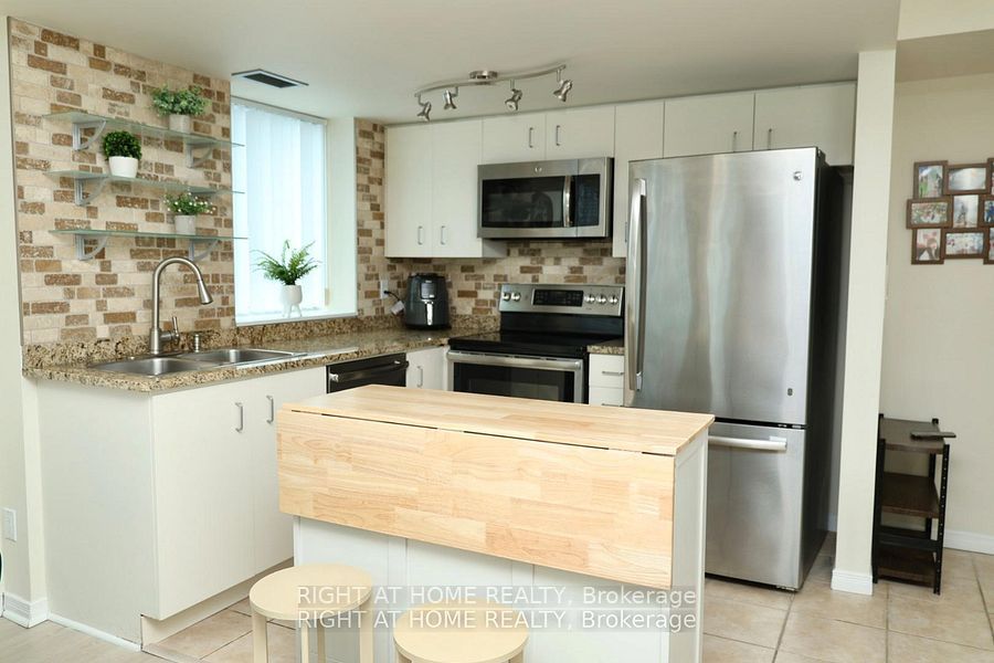 2565 Erin Centre Boulevard 503