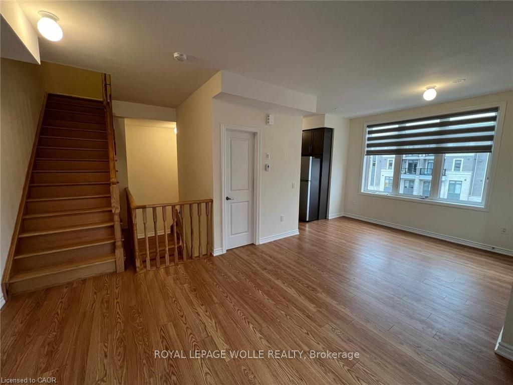 10 HALLIFORD Place 312