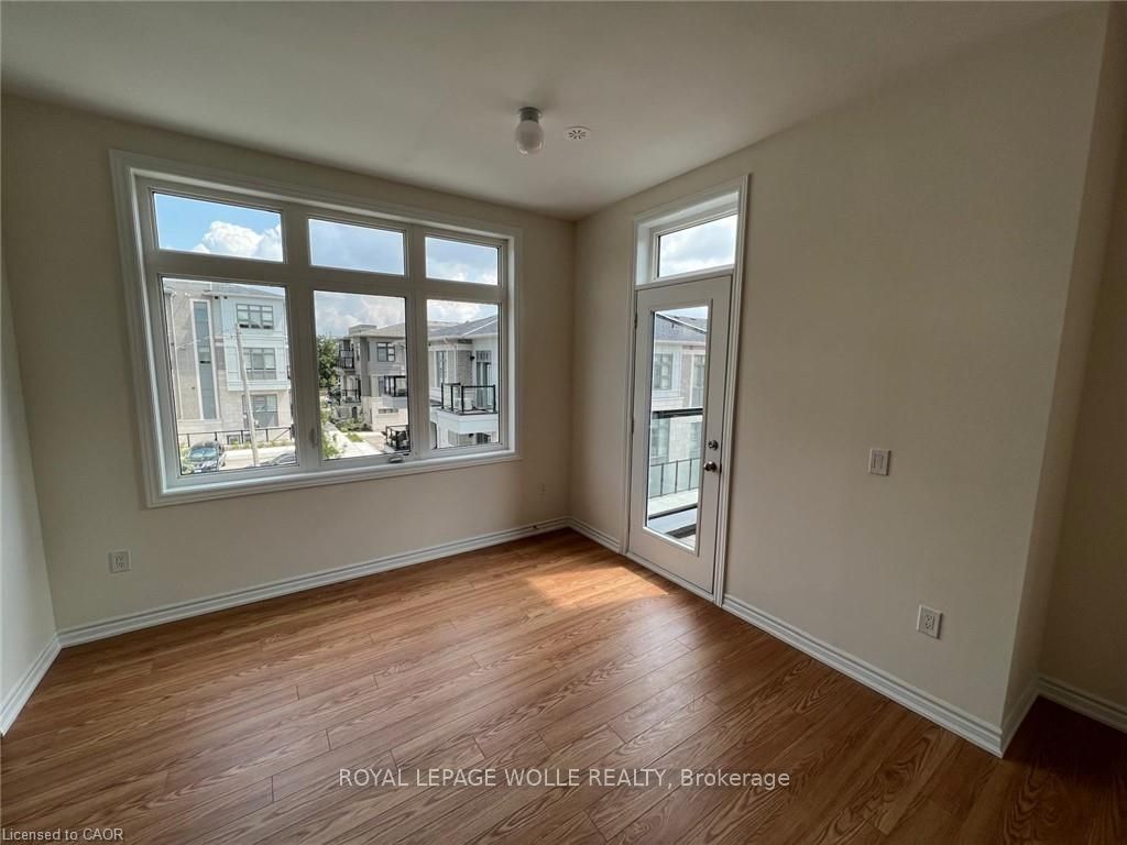 10 HALLIFORD Place 312
