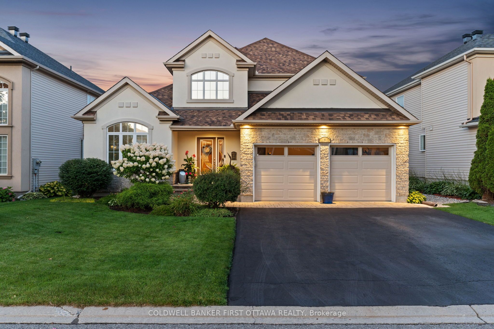 Photo 1 of 47 — 6 Blackshire Circle, Barrhaven, ON K2J 5L8