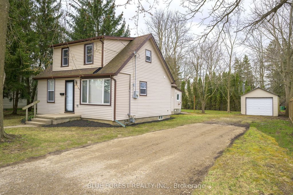 Photo of 186 VICTORIA Street, Southwest Middlesex, ON N0L 1M0 (MLS # X12723208)