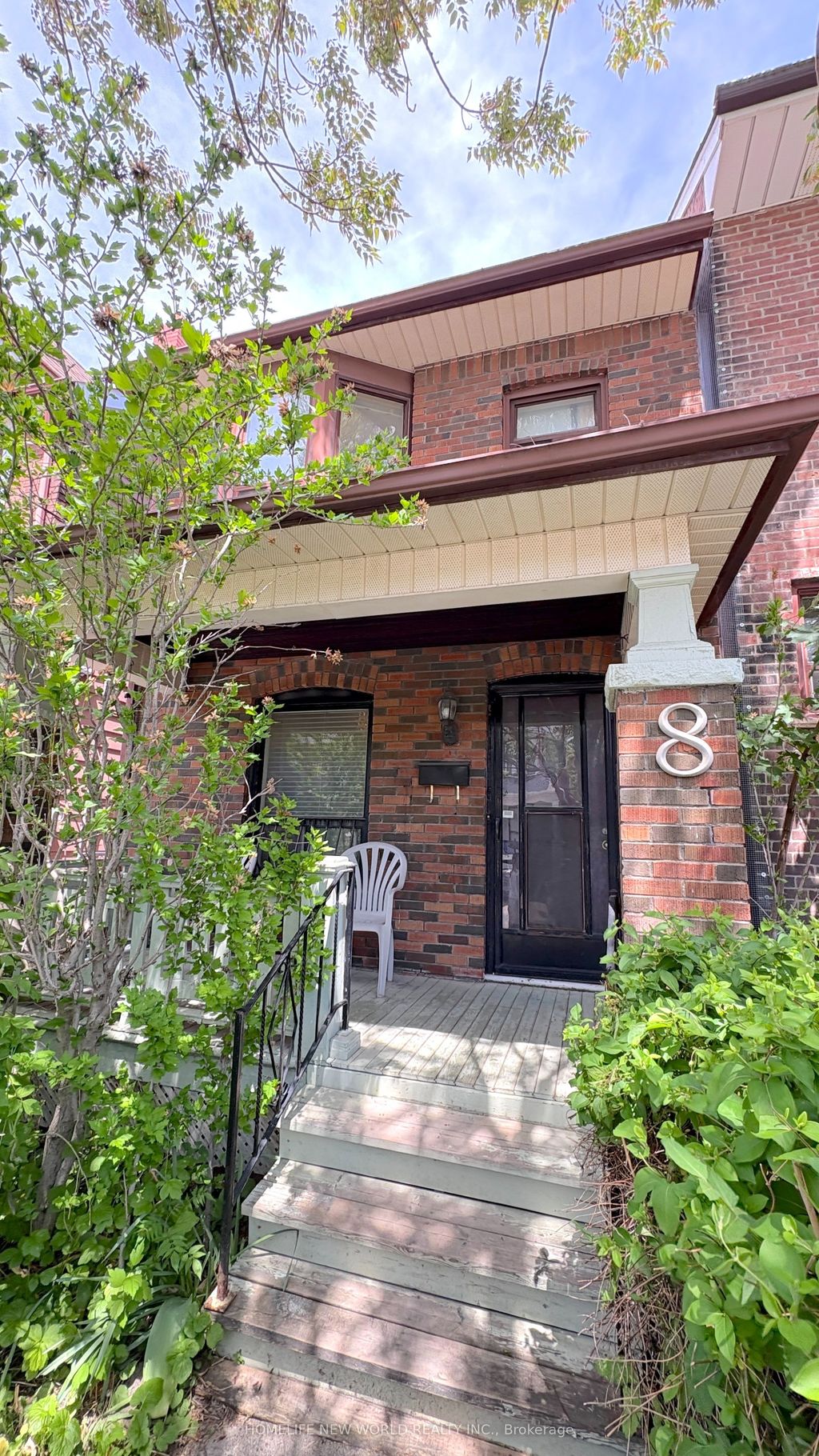 Photo of 8 Burnfield Avenue, Toronto, ON M6G 1Y5 (MLS # W13410462)