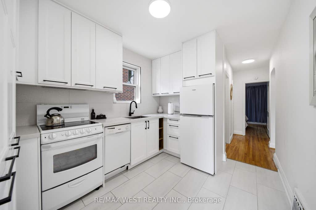 Photo of 28 Aldgate Avenue, Toronto, ON M8Y 3L6 (MLS # W13582992)