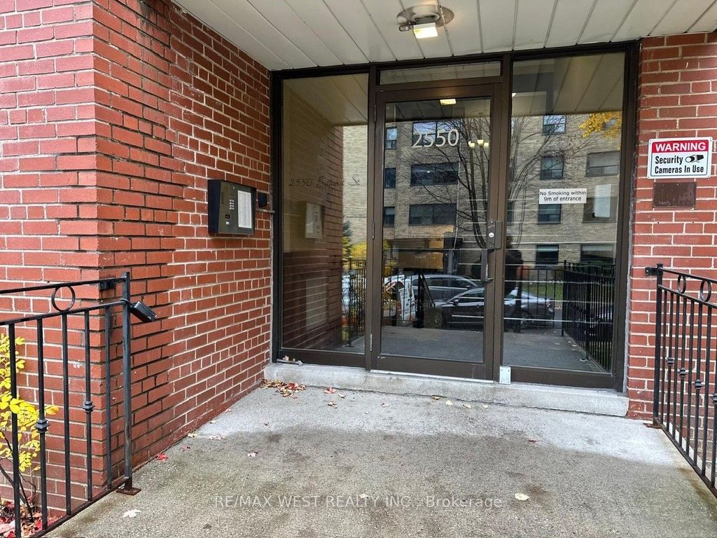 Photo of 2550 Bathurst Street #205, Toronto, ON M6B 2Z2 (MLS # C12528034)