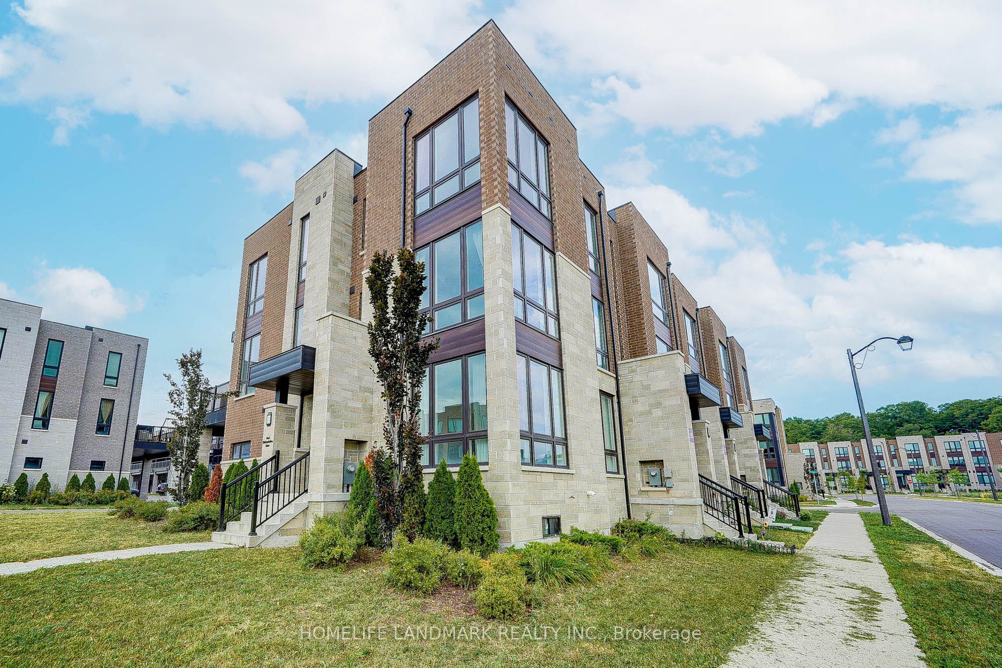 24 Fred Wolstenholme Drive