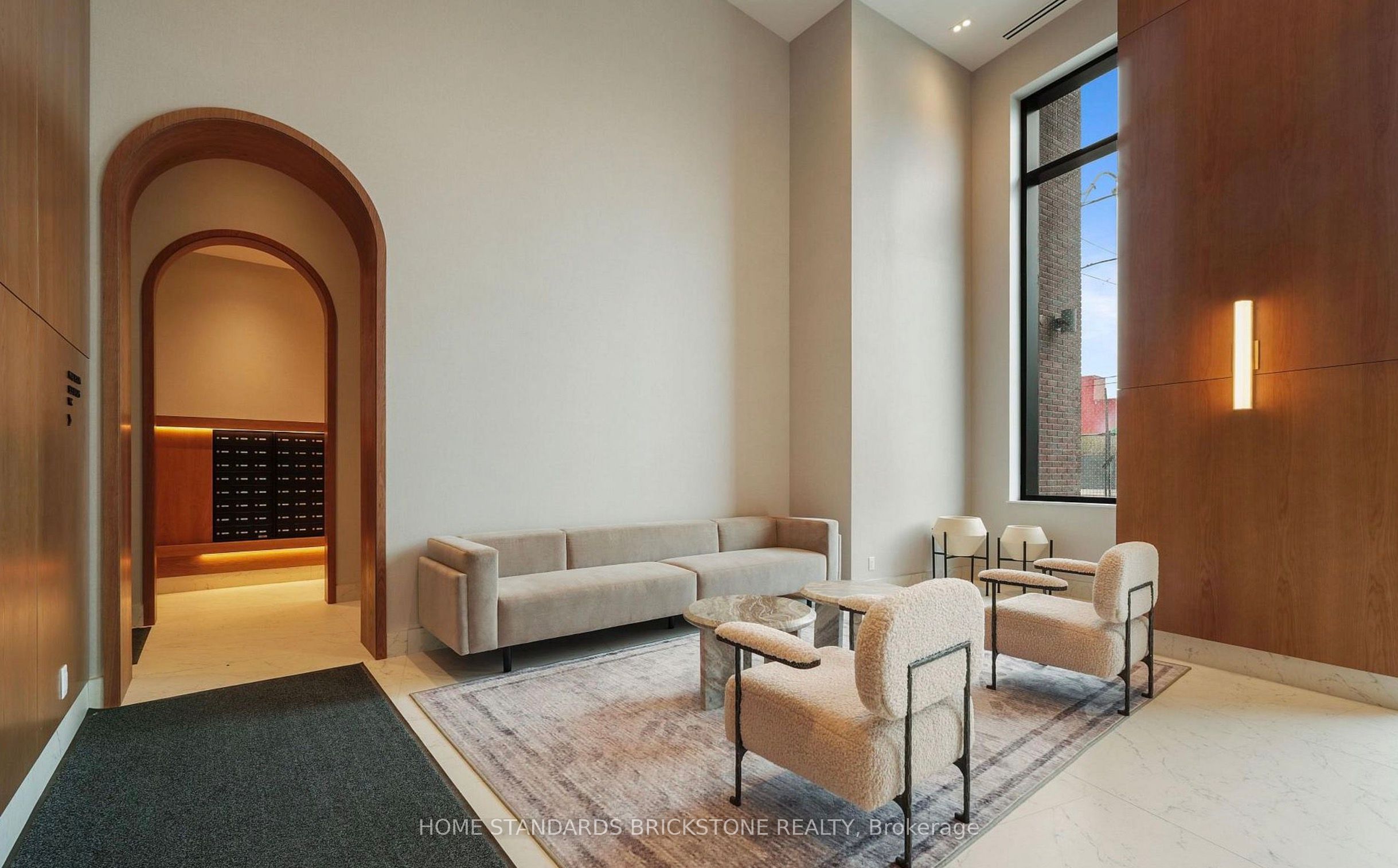 1185 Dupont Street 2606