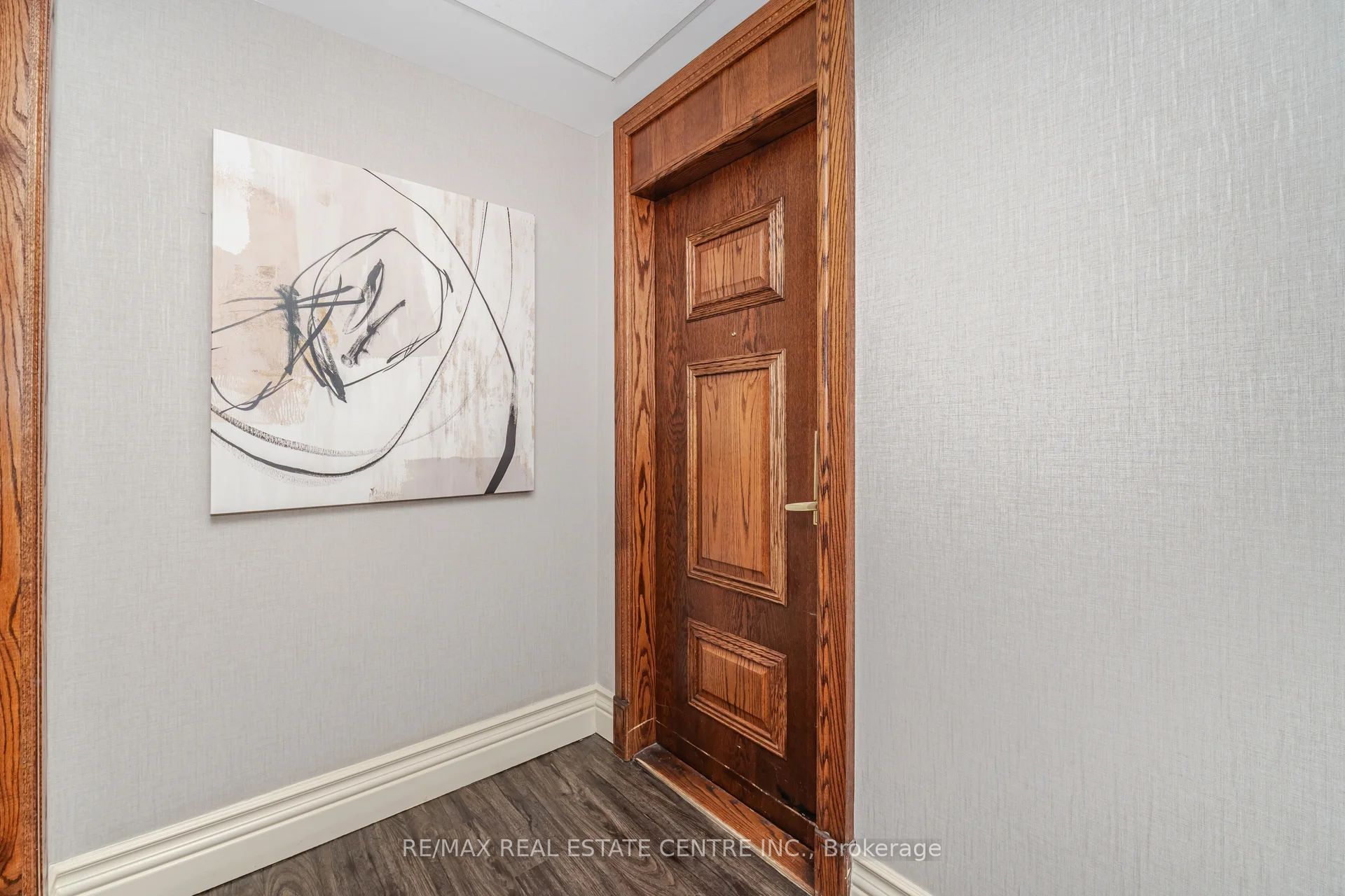 4850 Glen Erin Drive 109