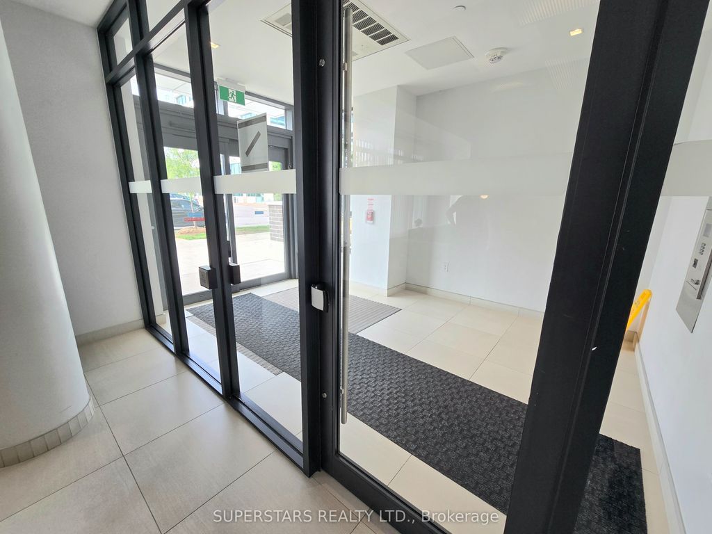 Photo of 188 Fairview Mall Drive #2301, Toronto, ON M2J 0H7 (MLS # C12719560)