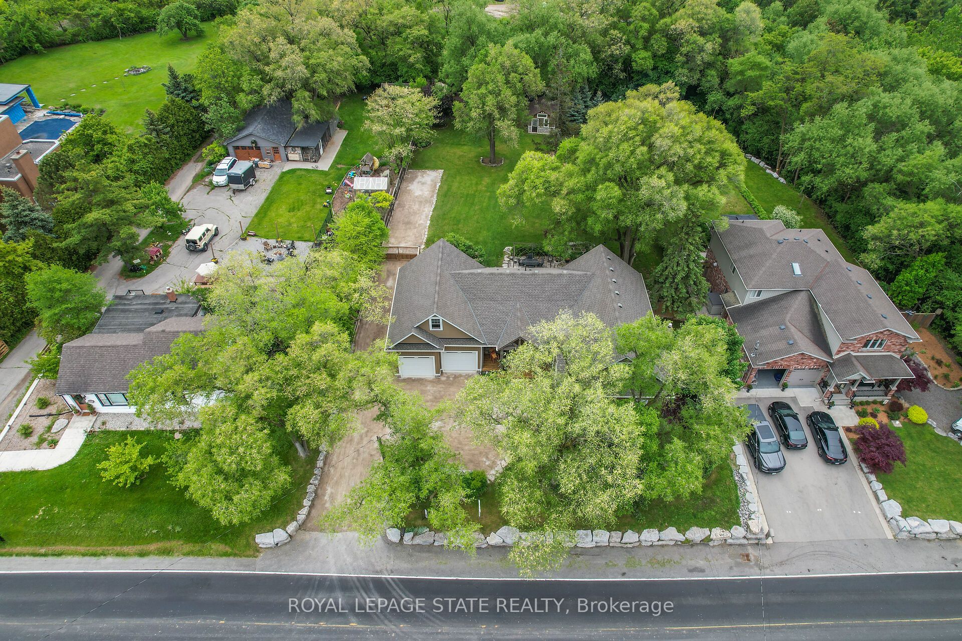 792 Old York Road