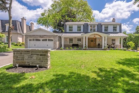 976 Cresthampton Lane Mississauga ON L5H 2X1
