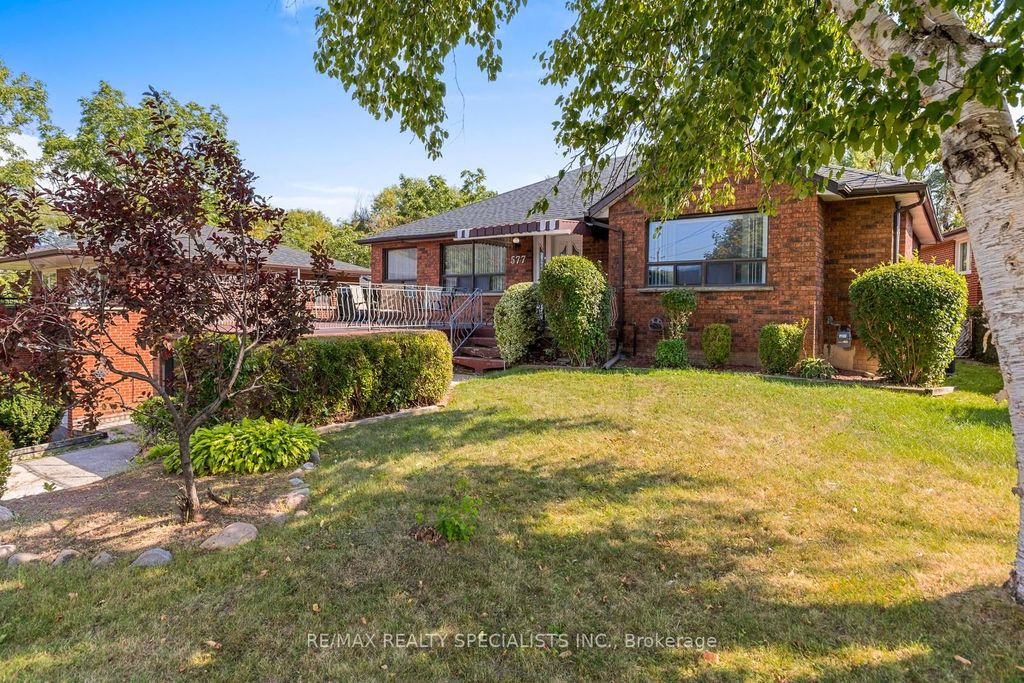 Photo of 577 Rustic Road, Toronto, ON M6L 1Y2 (MLS # W12392340)