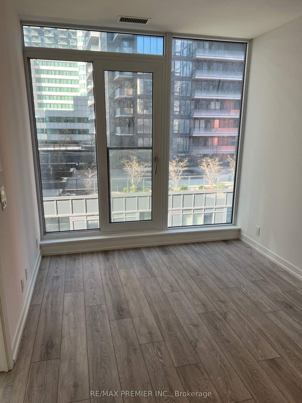 Photo of 55 Mercer Street #1007, Toronto, ON M5V 0W4 (MLS # C13567044)