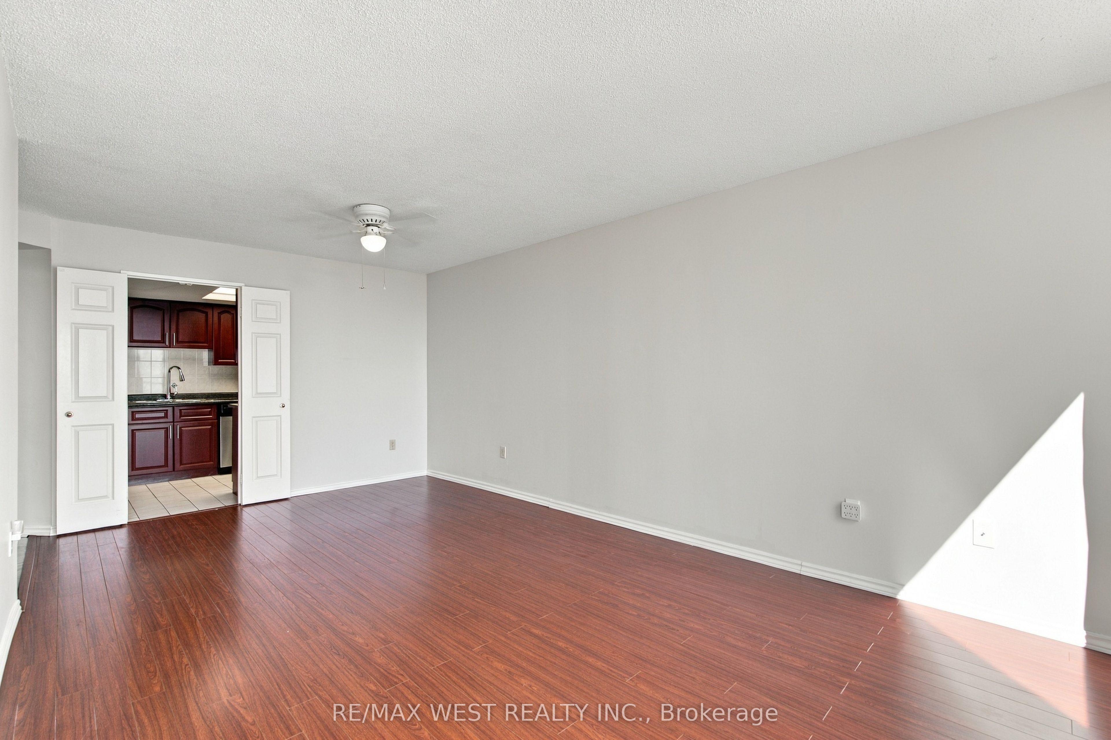4470 Tucana Court 907