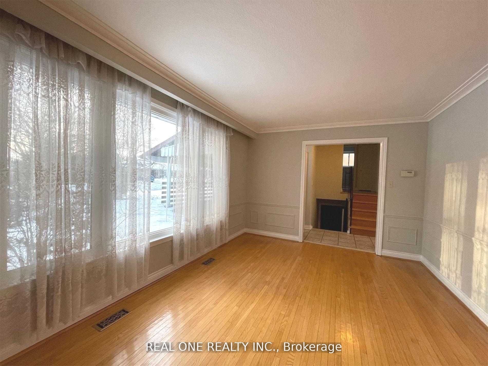 17 Valleycrest Avenue