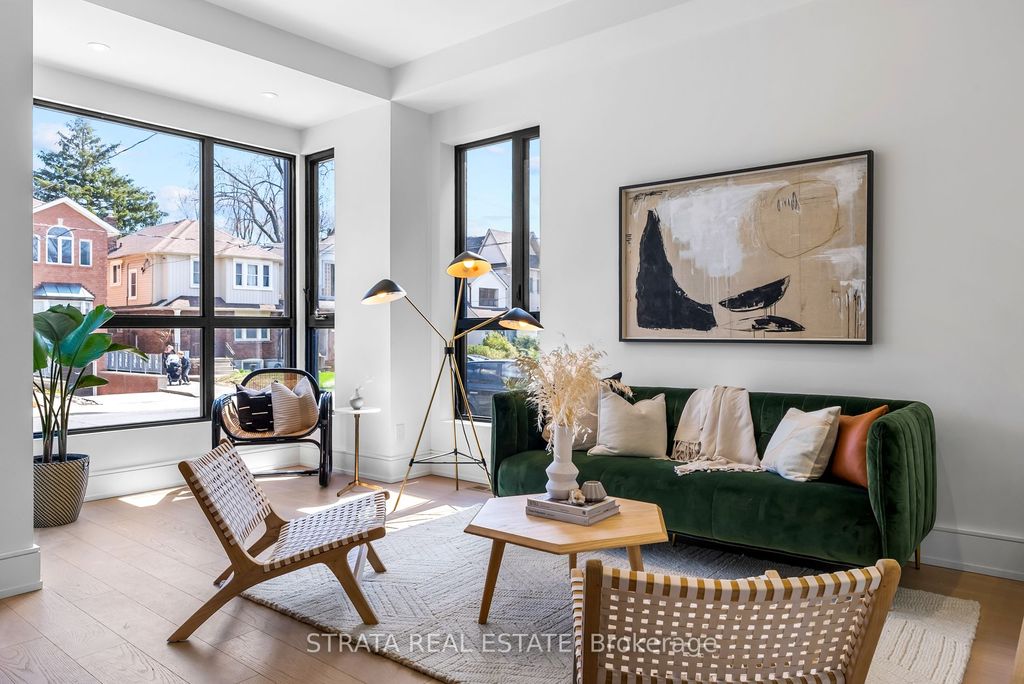 Photo of 354 Cleveland Street W, Toronto, ON M4S 2W9 (MLS # C12520492)