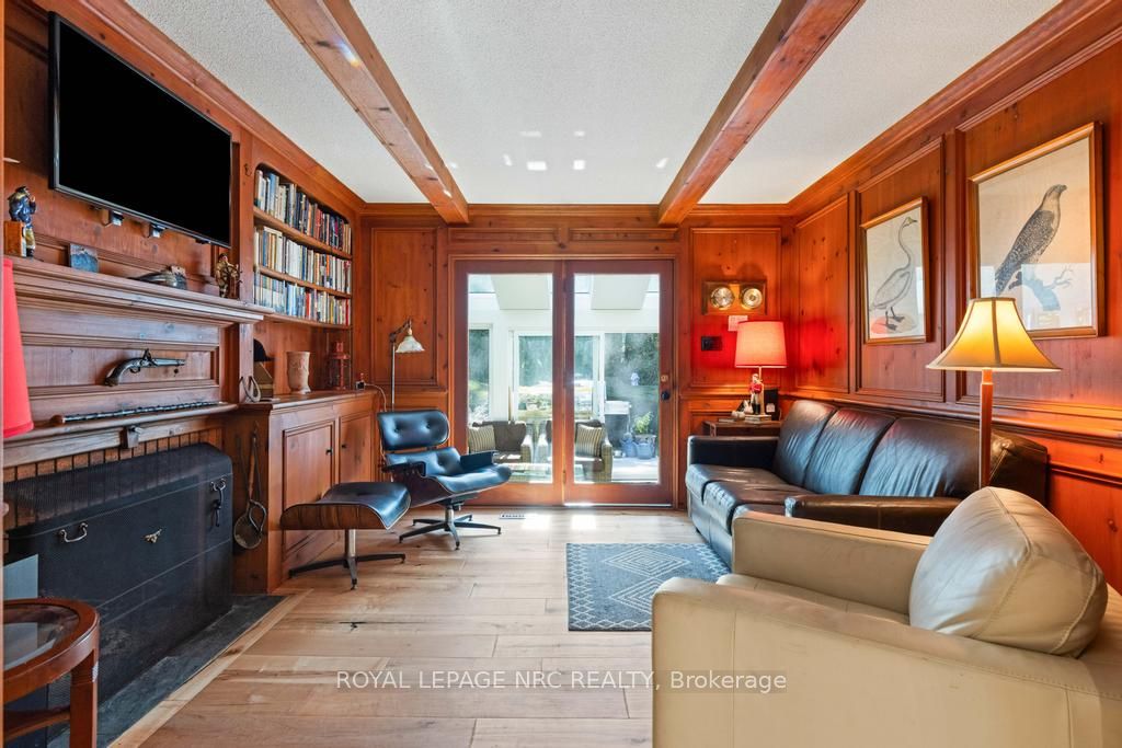 7 Christopher Street