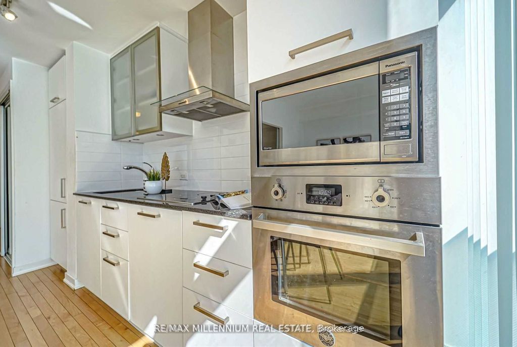 Photo of 14 York Street #3612, Toronto, ON M5J 2Z2 (MLS # C12385436)