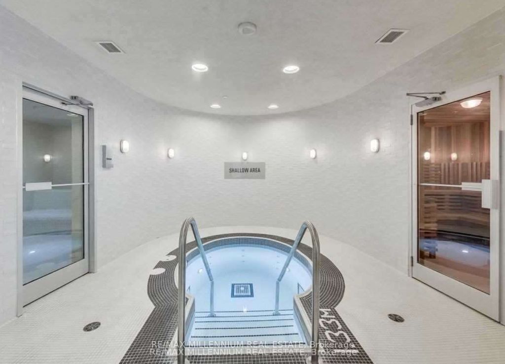 Photo of 14 York Street #3612, Toronto, ON M5J 2Z2 (MLS # C12385436)