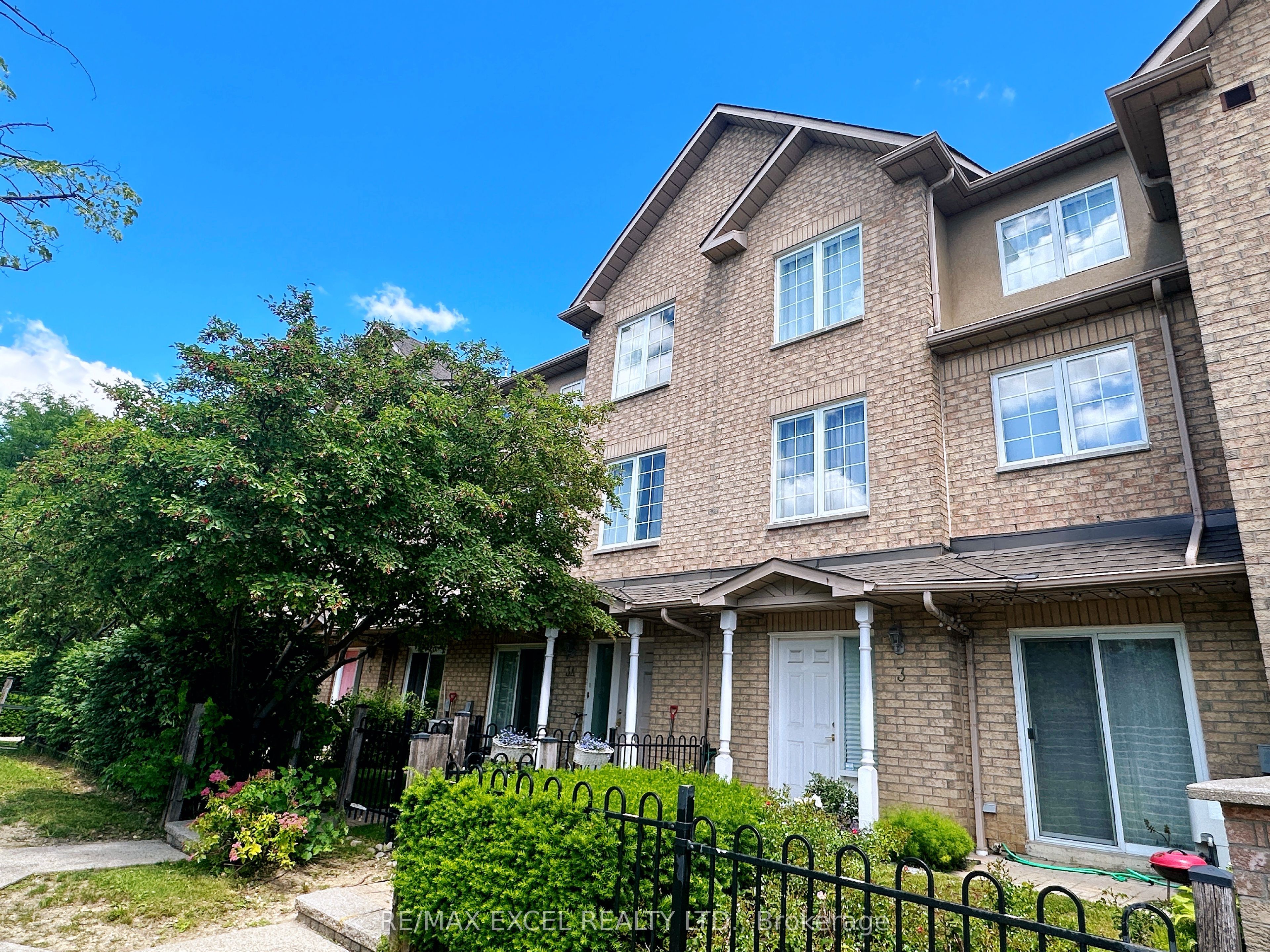 10 Cox Boulevard 3