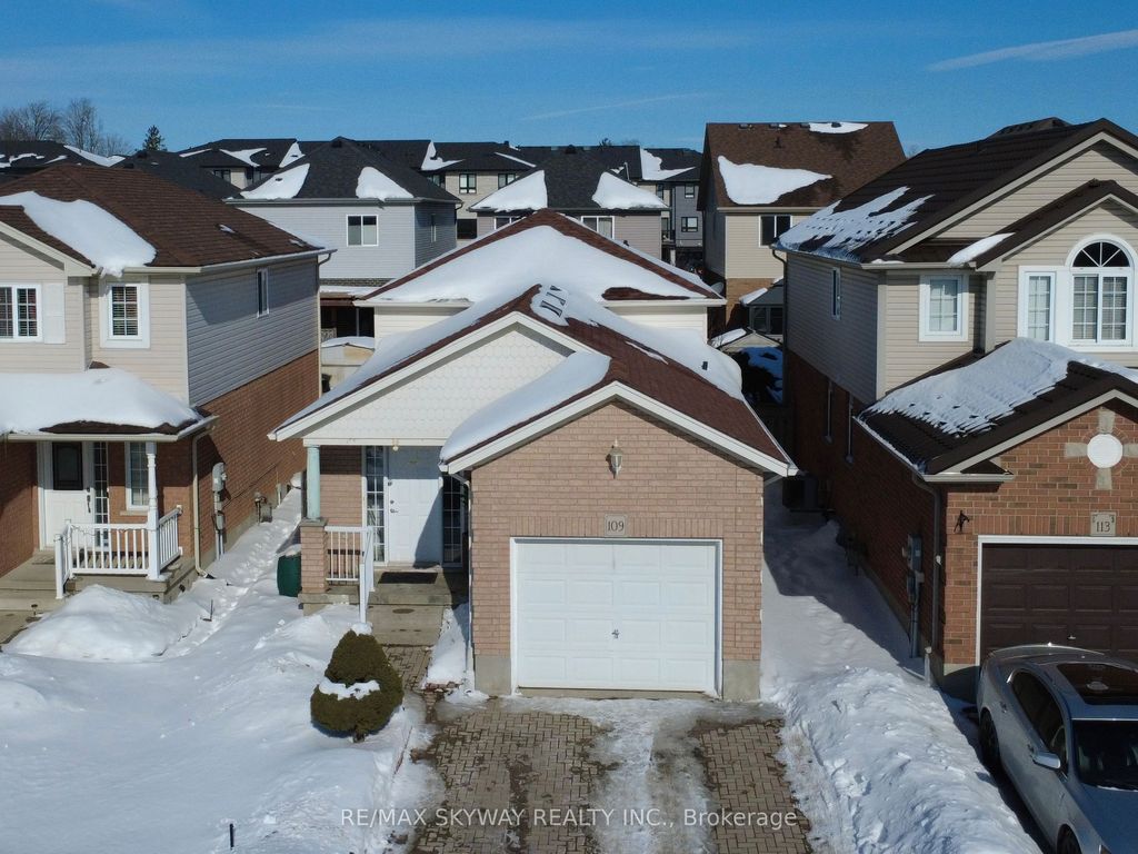 Photo of 109 Green Gate Boulevard, Cambridge, ON N1T 2E2 (MLS # X12790686)