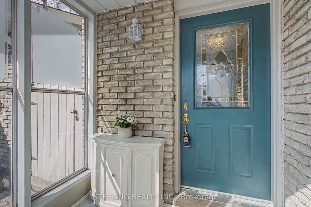 Photo of 673 Balsam Crescent, Oshawa, ON L1J 6A1 (MLS # E12856860)