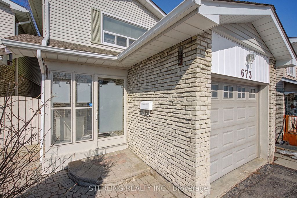 Photo of 673 Balsam Crescent, Oshawa, ON L1J 6A1 (MLS # E12856860)