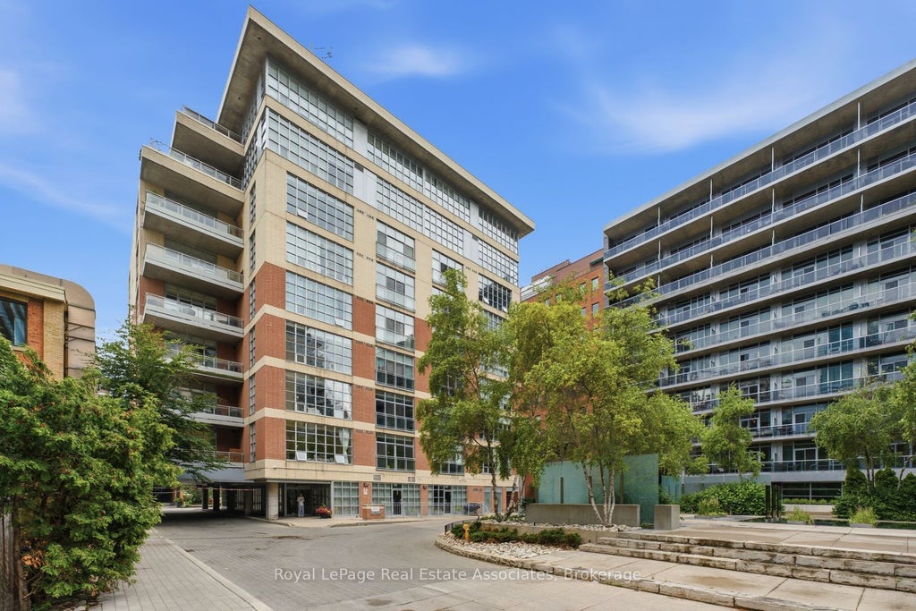 Photo of 19 Brant Street #204, Toronto, ON M5V 2L2 (MLS # C13823168)