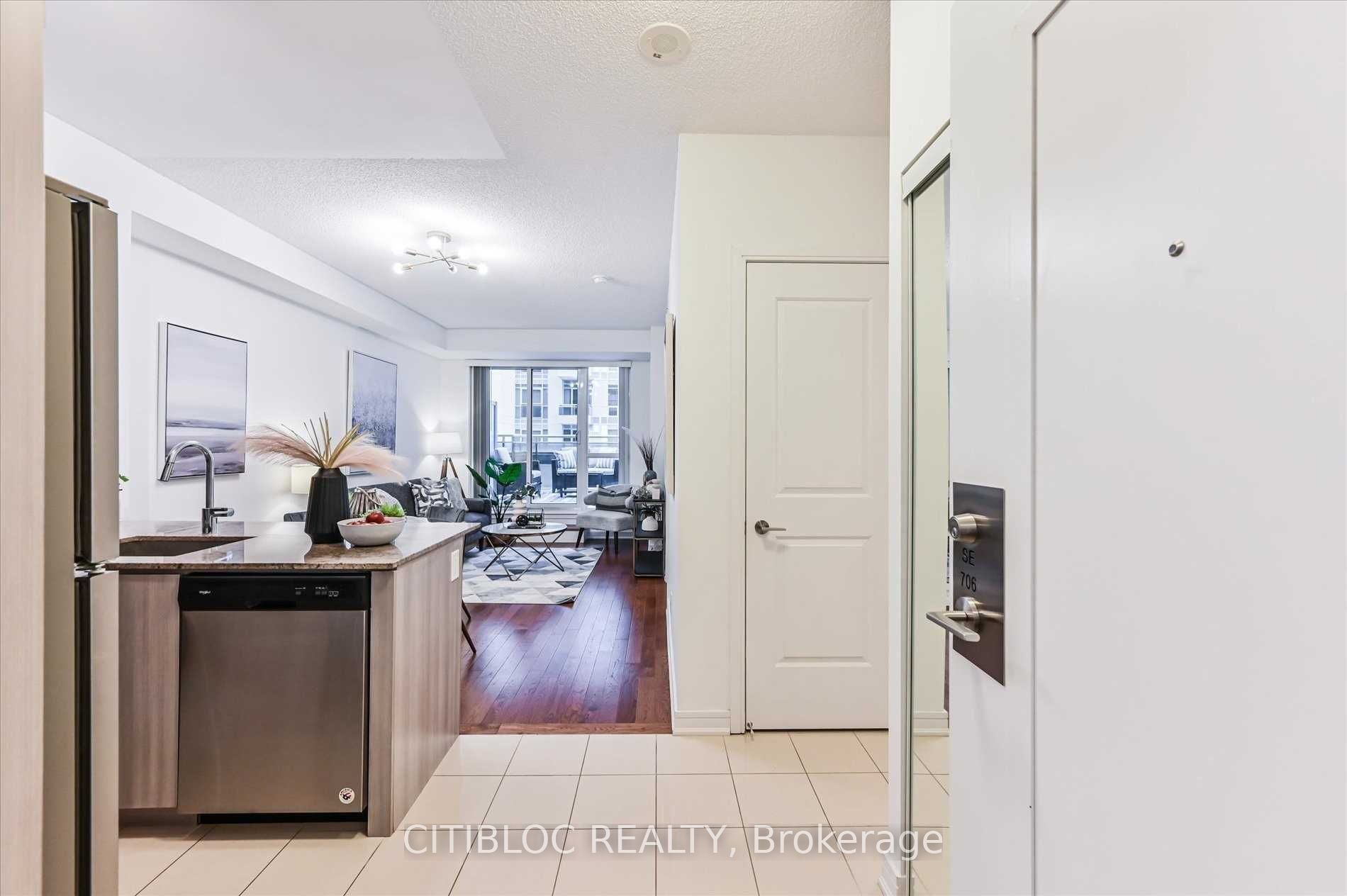 9199 Yonge Street N 706