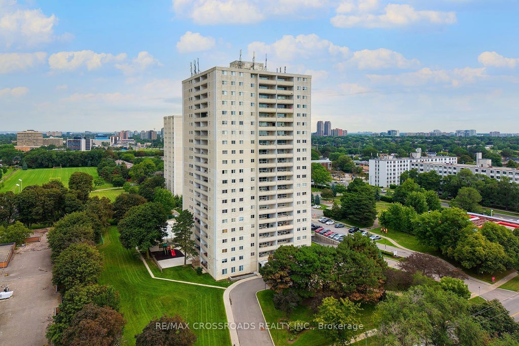 Photo of 1350 York Mills Road #906, Toronto, ON M3A 1Z9 (MLS # C13741460)