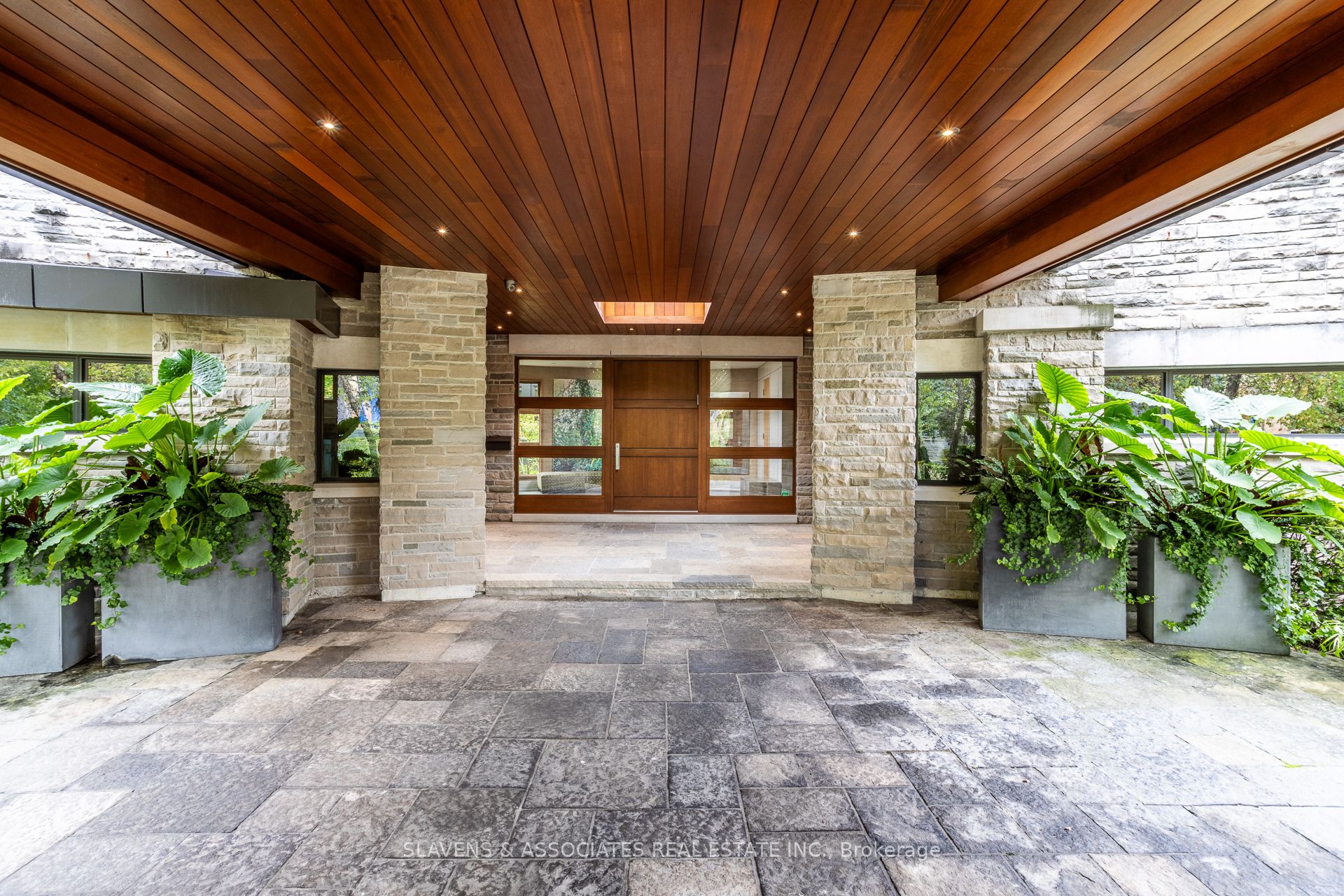 7 Oxbow Road