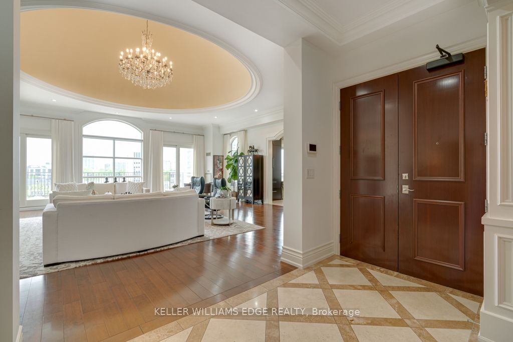 445 Elizabeth Street PH1