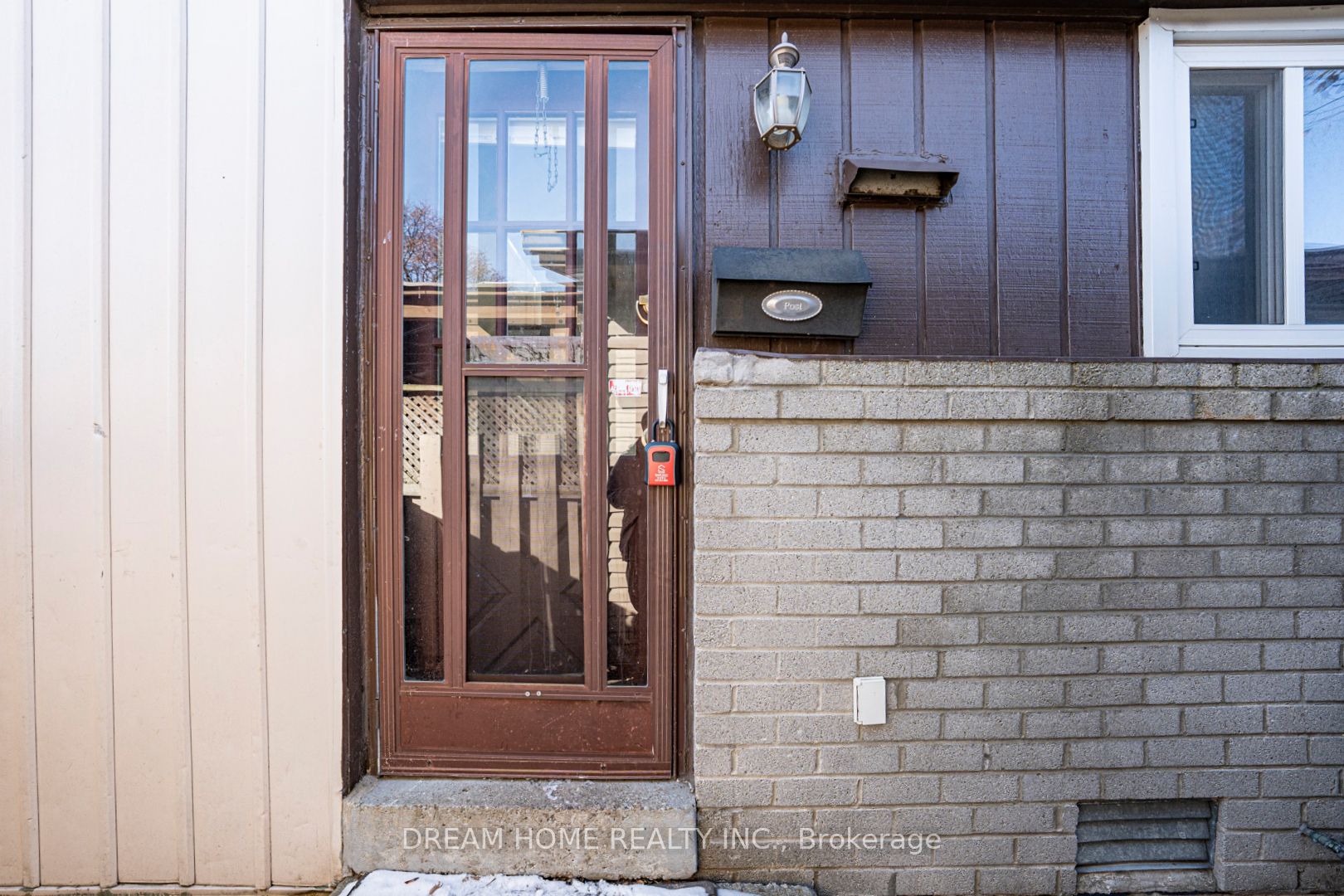 22 Hazelglen Court Upper level