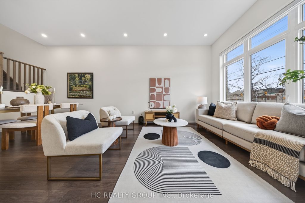 Photo of 1240 Wellington Street E, Aurora, ON L4G 2C9 (MLS # N12926038)