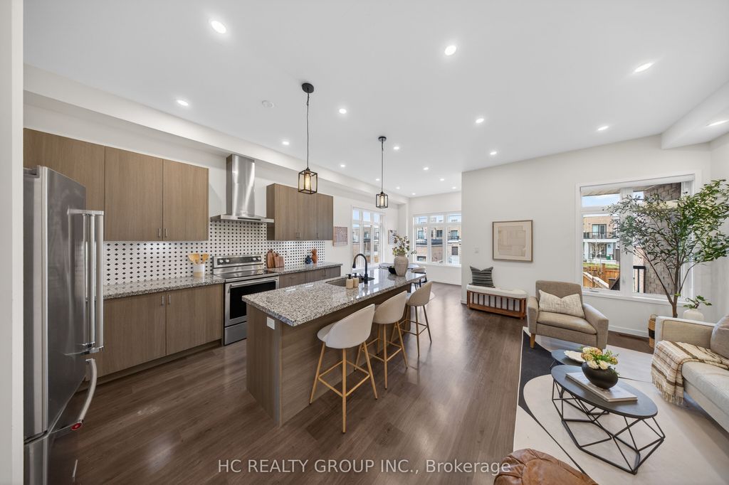 Photo of 1240 Wellington Street E, Aurora, ON L4G 2C9 (MLS # N12926038)