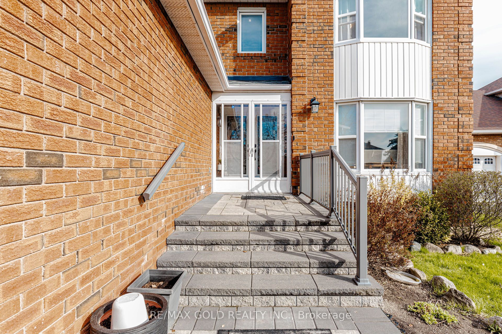 3 Kenpark Avenue