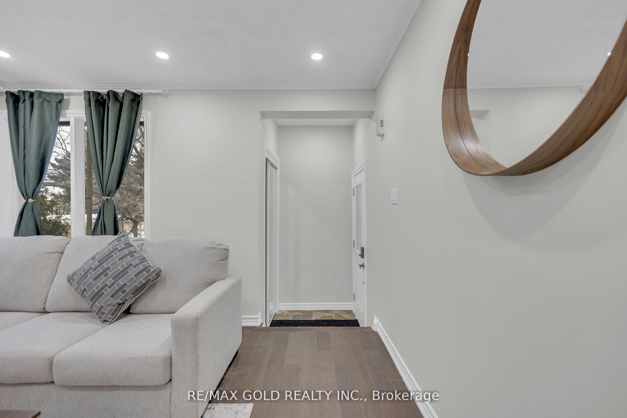 462 Samford Place