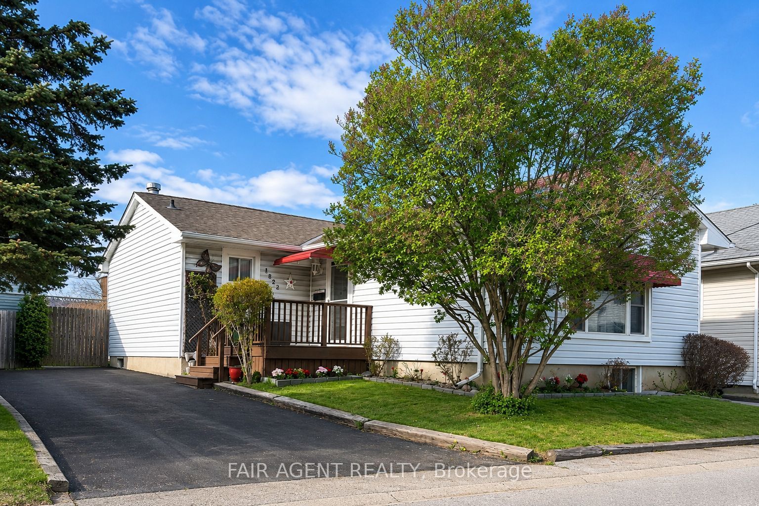 Photo 1 of 30 — 1822 CULVER Drive, London East, ON N5V 3K6