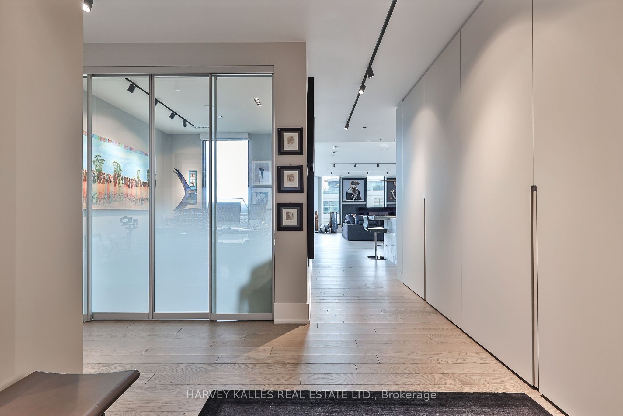 118 Merchants' Wharf N/A 1012