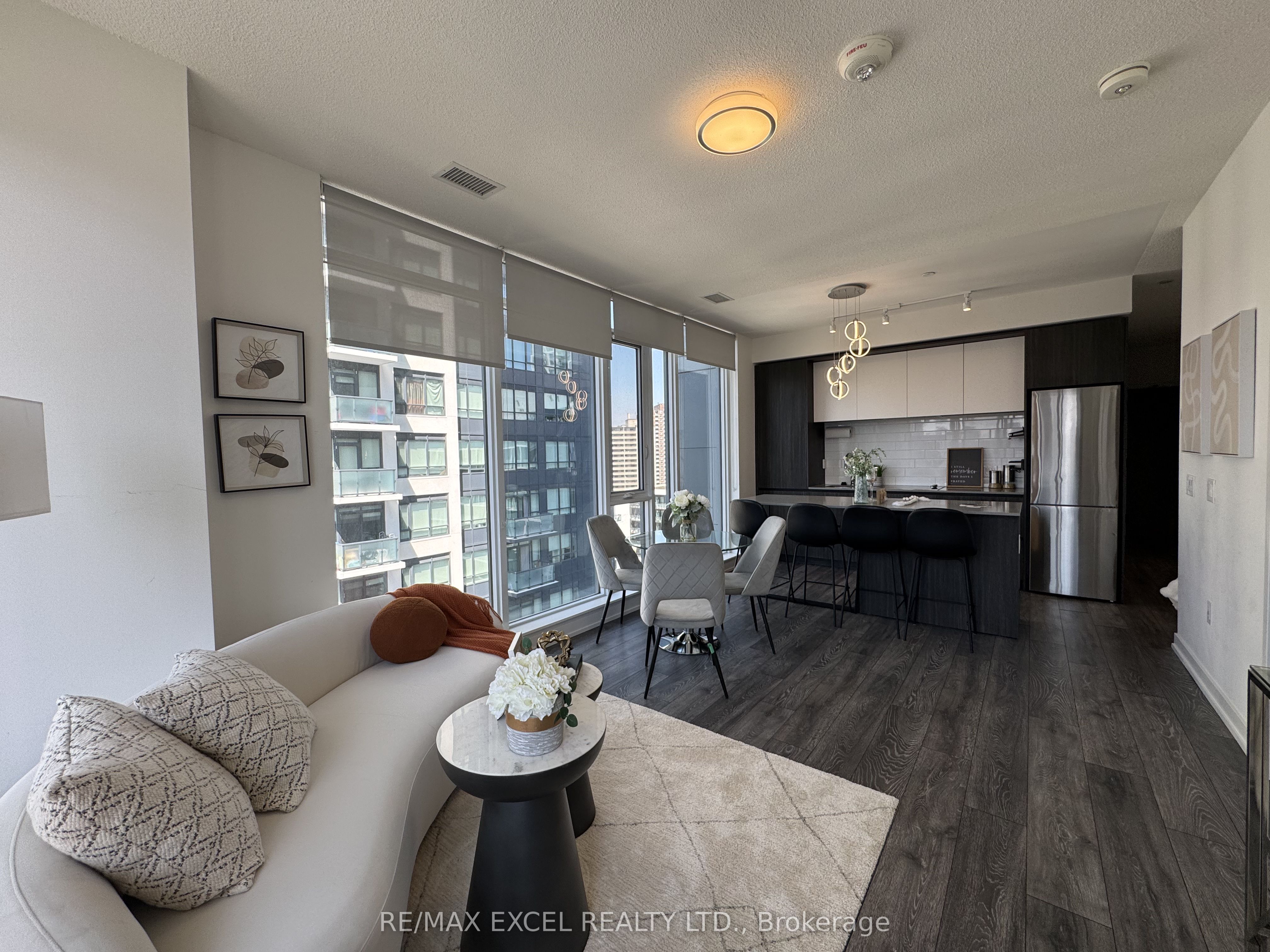 225 Sumach Street 1009