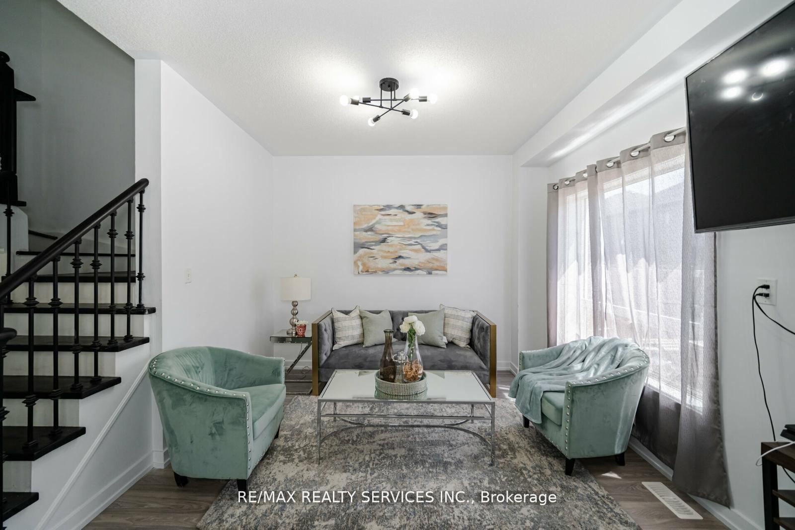 17 Dawes Road
