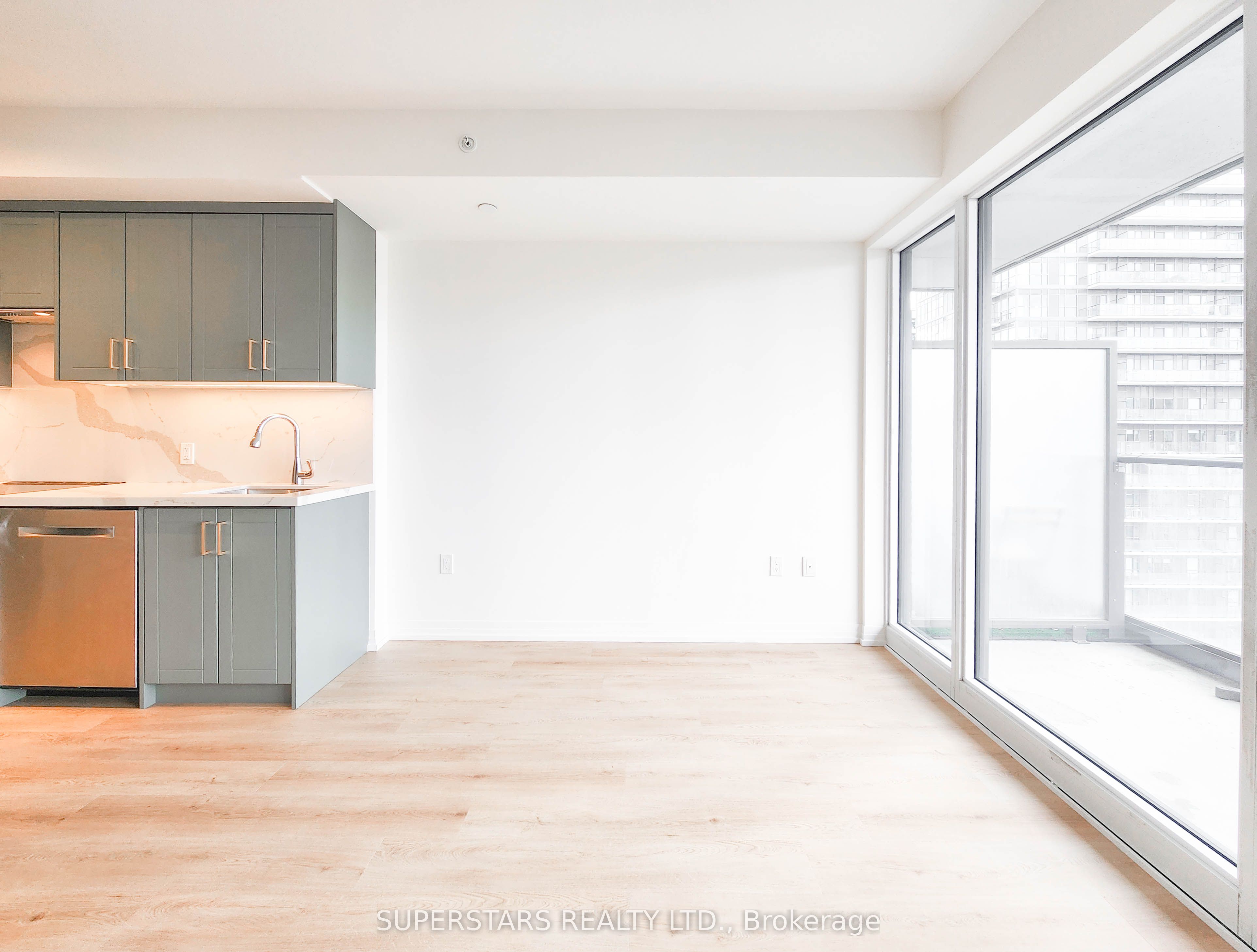 251 Jarvis Street 2209