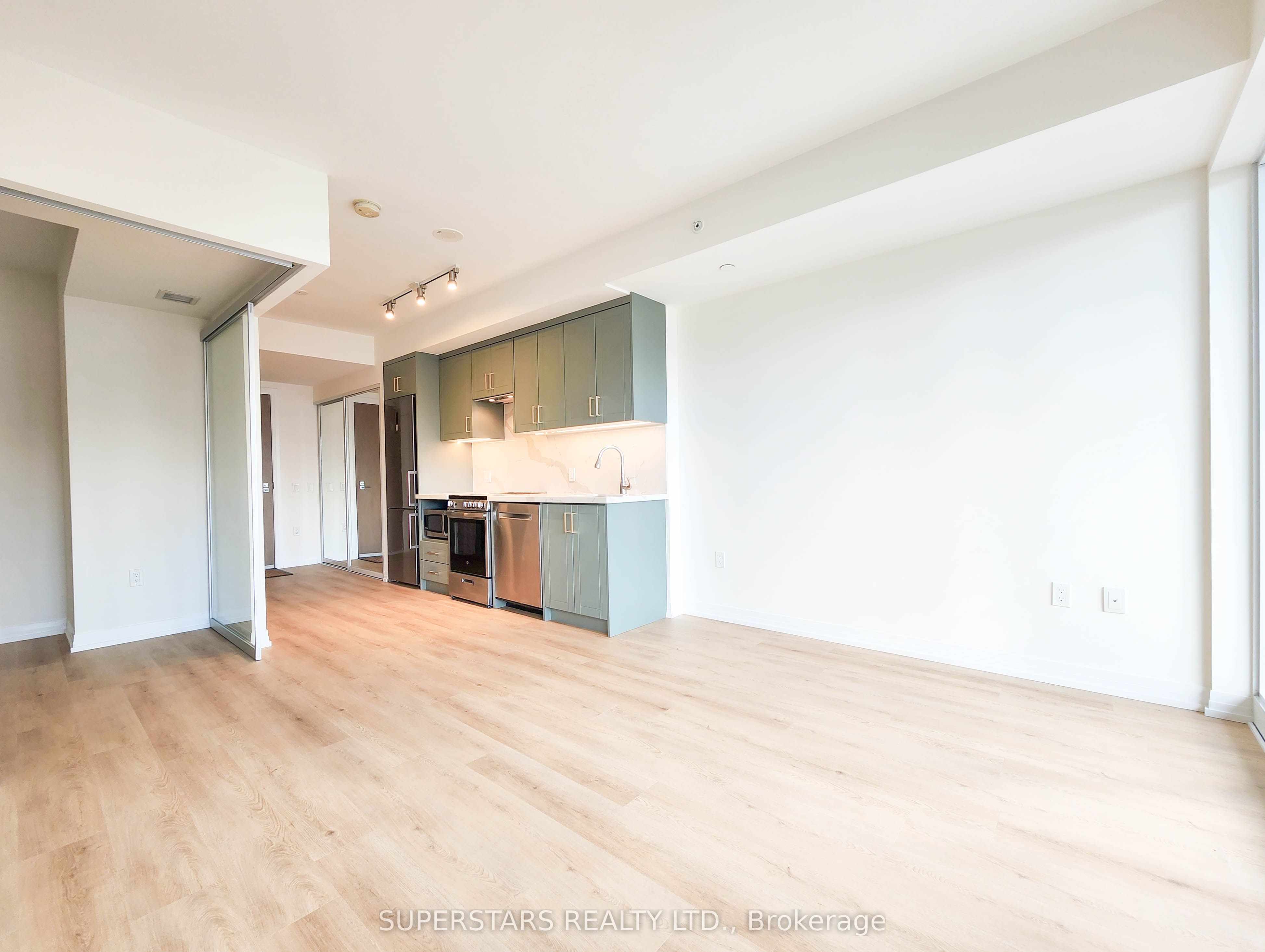 251 Jarvis Street 2209