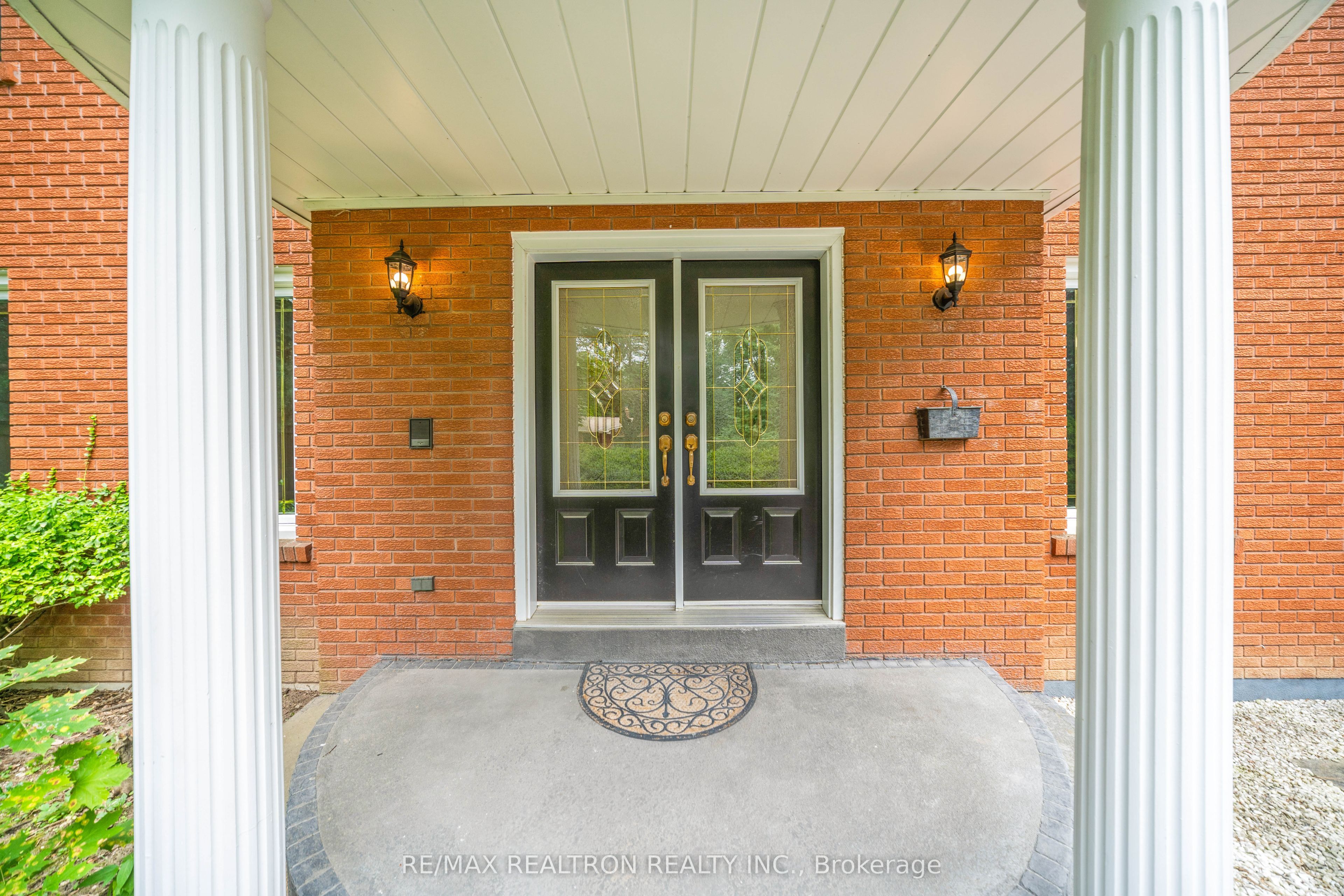 194 Glenada Court