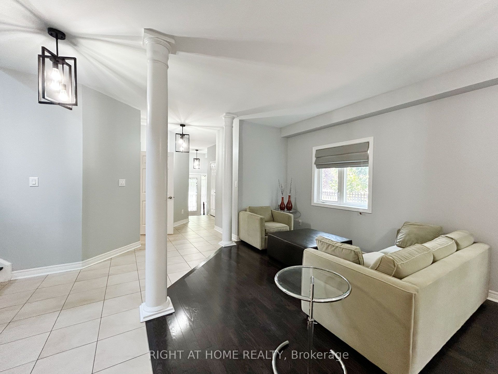 5515 Doctor Peddle Crescent