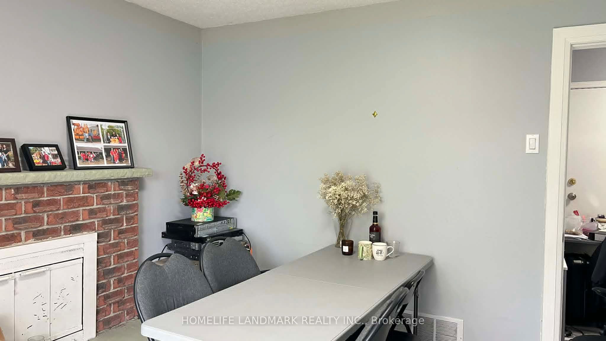 4058 Fuchsia Place Mainfloor